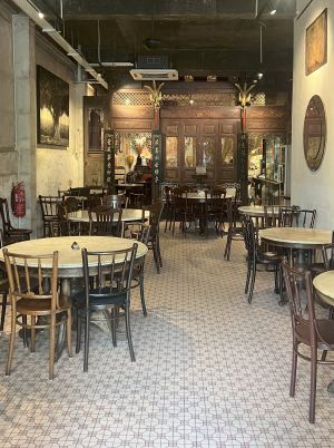 Warong Old China Interior 3